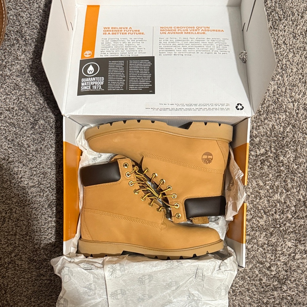 Timberland Men's Wheat Premium Waterproof Work Boots  size 9.5 like new